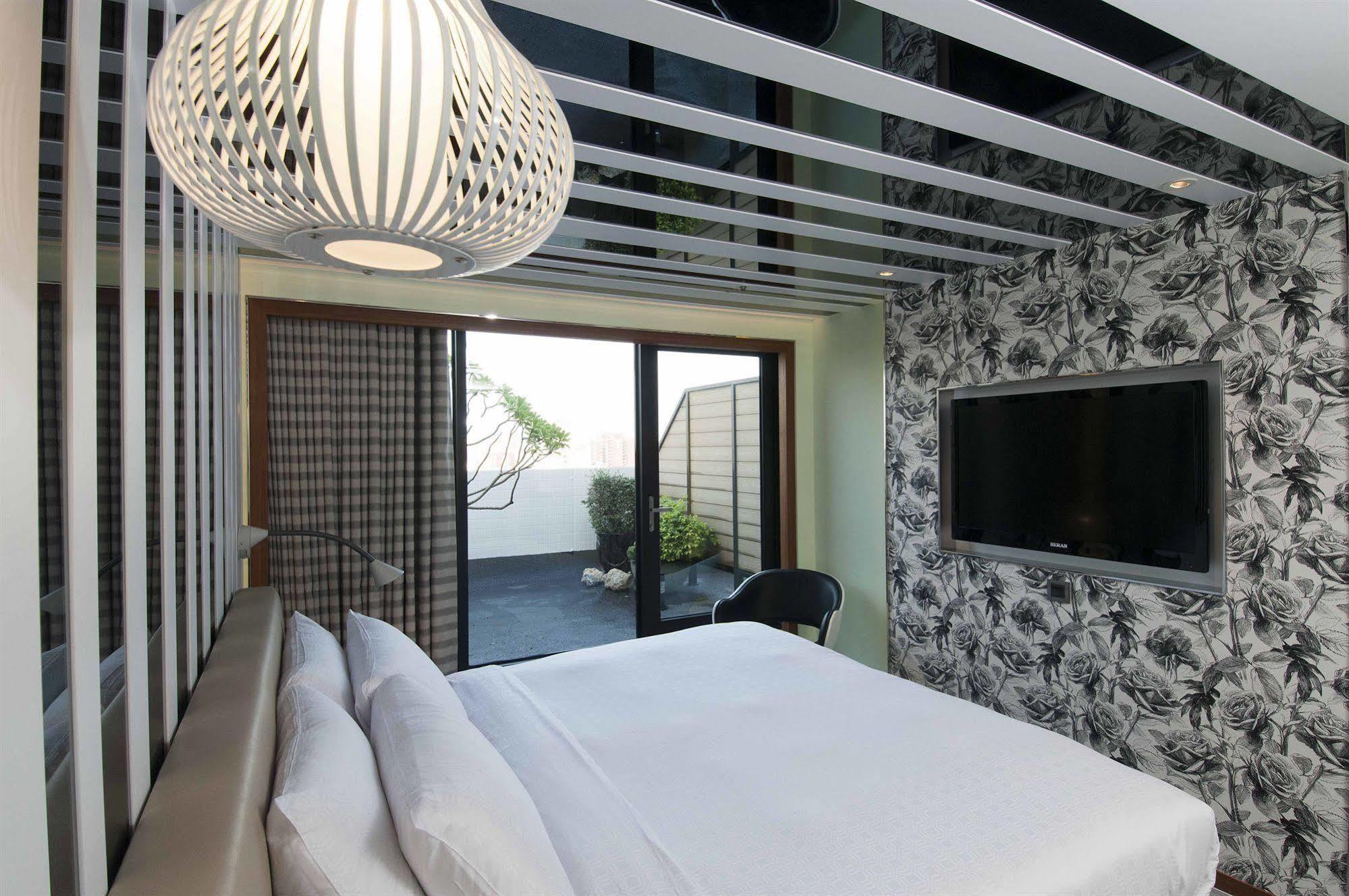 Royal Hotel Group- Central Park Branch Kaohsiung Exterior photo