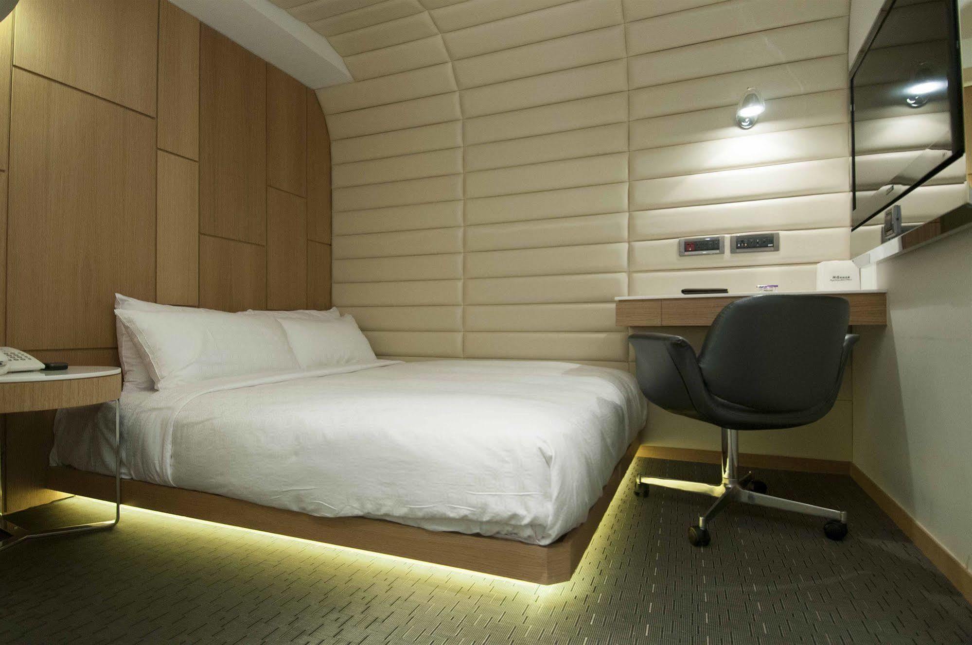 Royal Hotel Group- Central Park Branch Kaohsiung Exterior photo