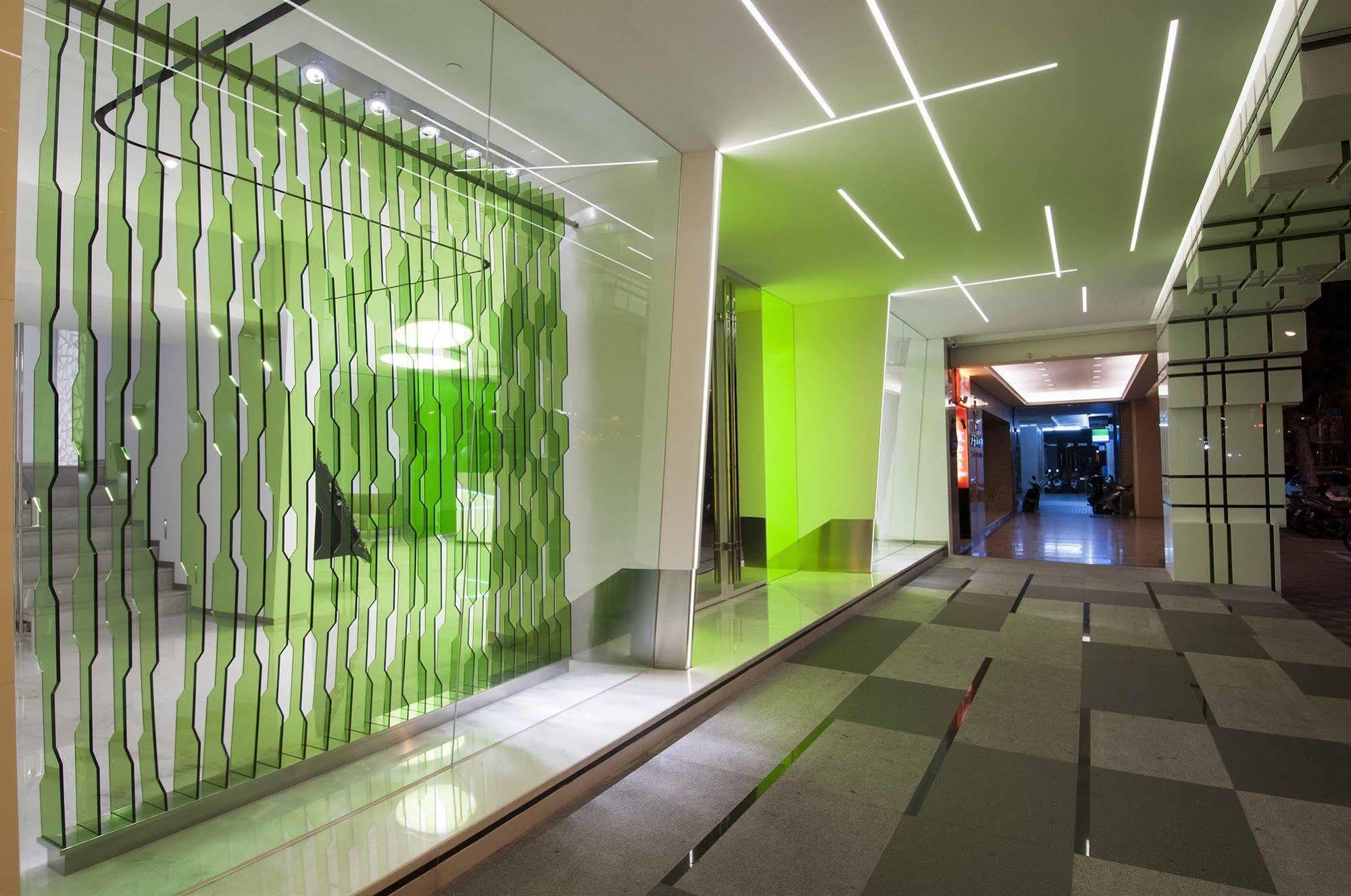 Royal Hotel Group- Central Park Branch Kaohsiung Exterior photo