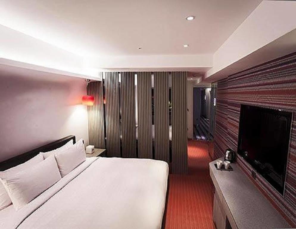 Royal Hotel Group- Central Park Branch Kaohsiung Exterior photo