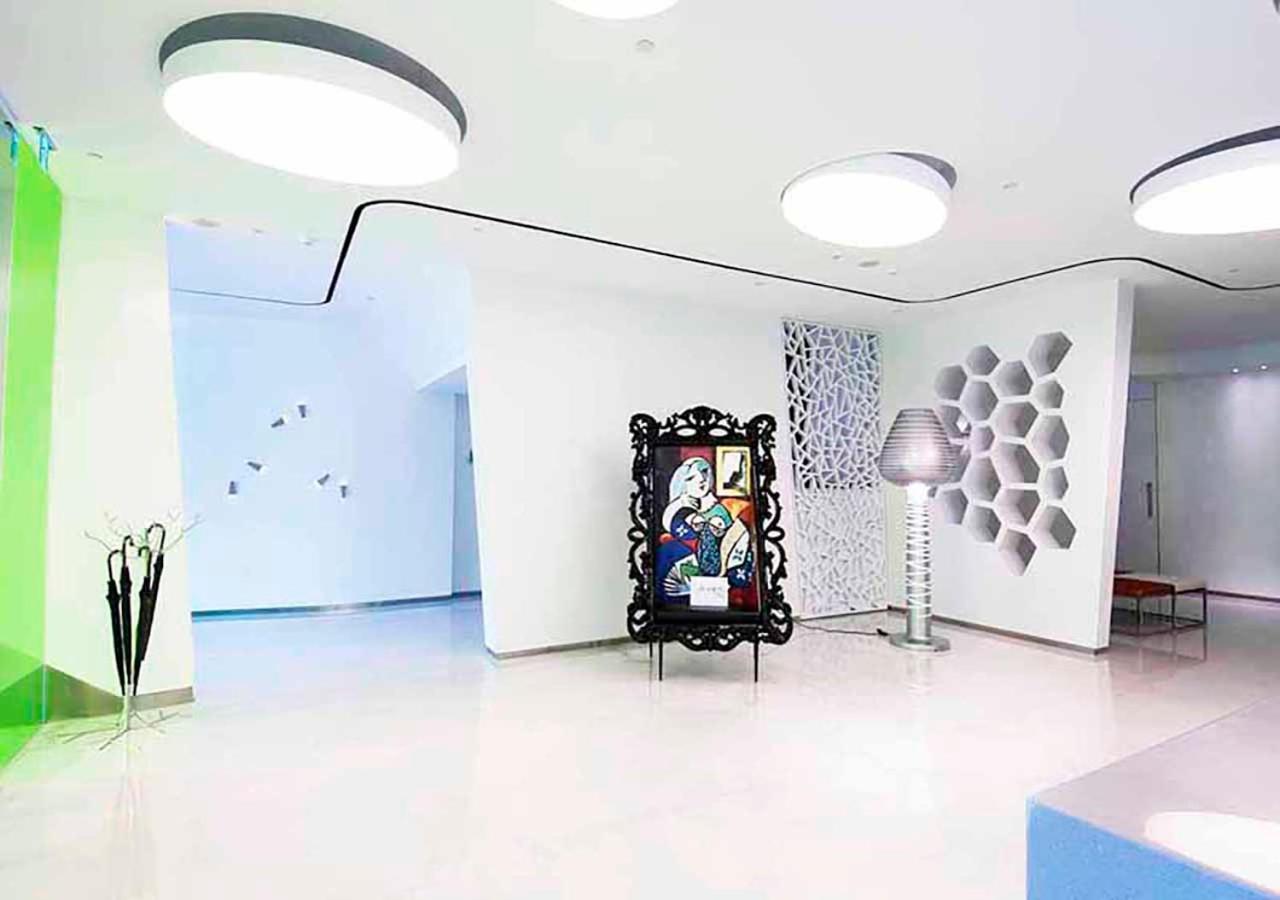 Royal Hotel Group- Central Park Branch Kaohsiung Exterior photo
